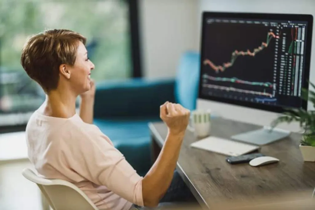 Avis Arya Trading : examen de la plateforme Waxoo.fr