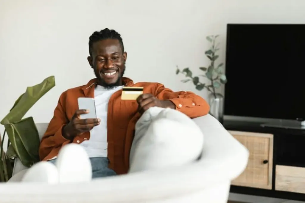 Dropshipping avec AliExpress et Shopify : guide pratique sur Waxoo.fr